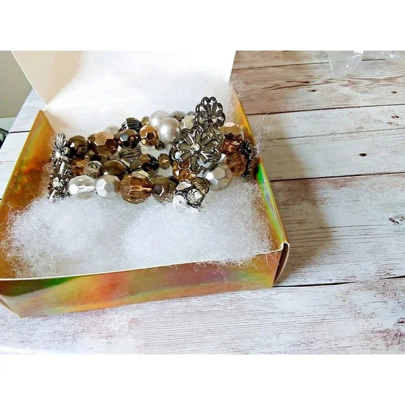 Elegant Stretch Bracelets with Crystal and Decorative Beads - Picture 8 of 8